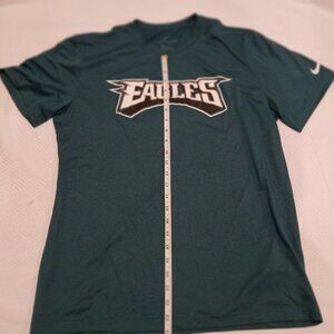 NWOT  Nike Large Green Philadelphia Eagles Dri - Fit T-shirt